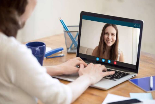 How to Improve Your Appearance on a Video Interview